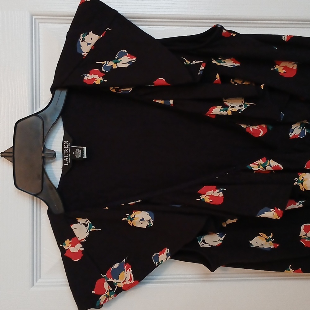 Ralph Lauren Black Top With Floral Wrap-around Design - Picture 4 of 6